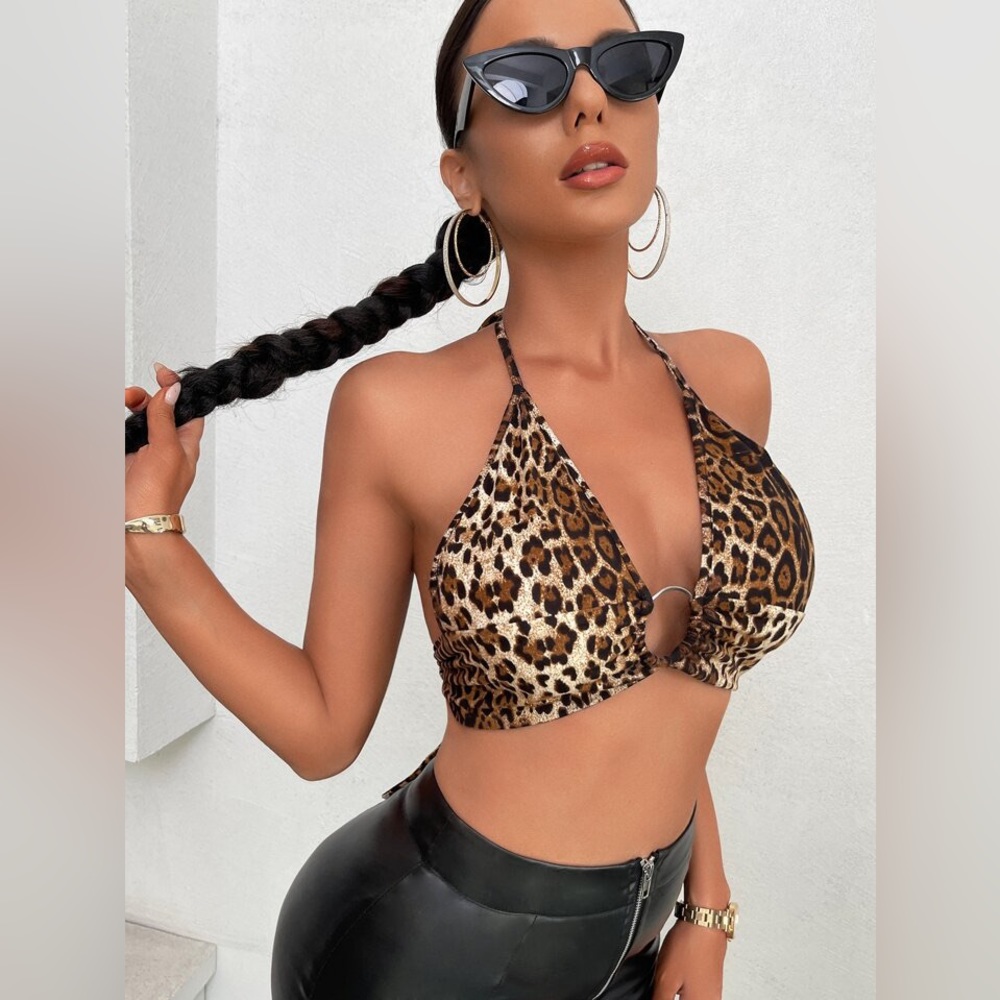 3/$25 SHEIN O- ring backless cheetah print halter top